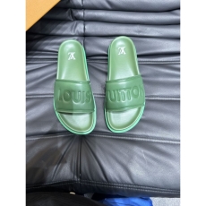 Louis Vuitton Slippers